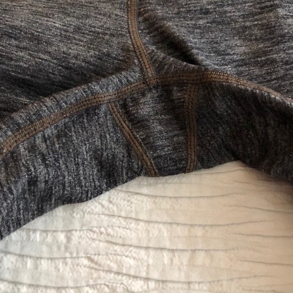 Athleta marled gray “bootleg “ yoga pants - Picture 5 of 6